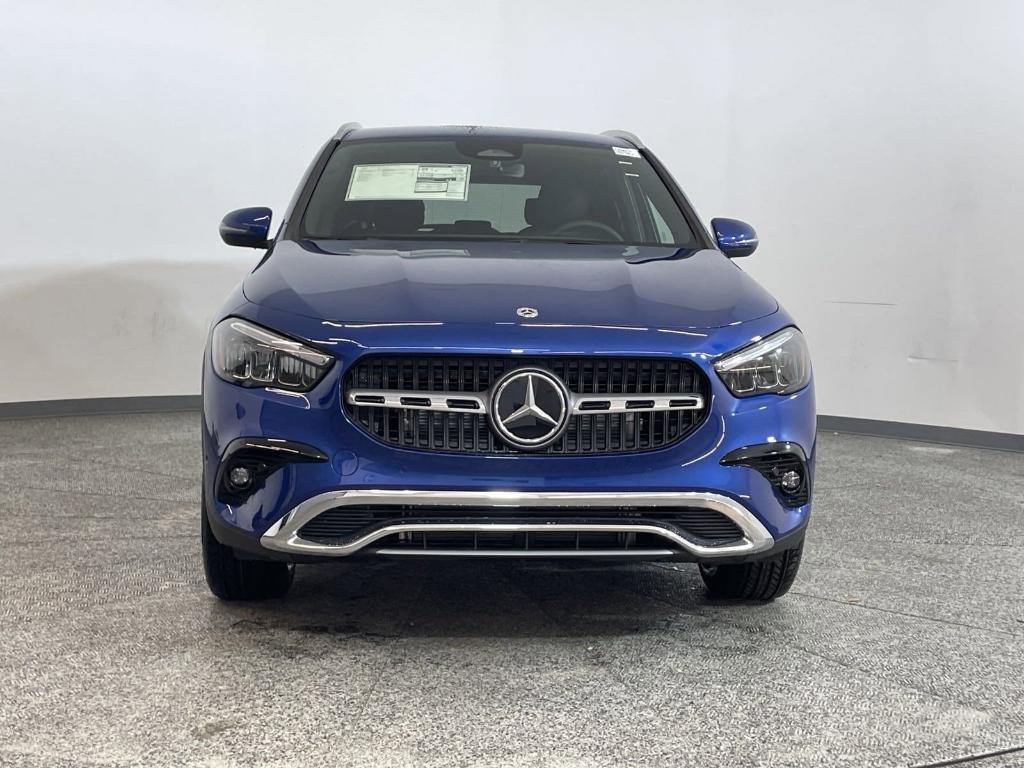 new 2025 Mercedes-Benz GLA 250 car, priced at $45,210