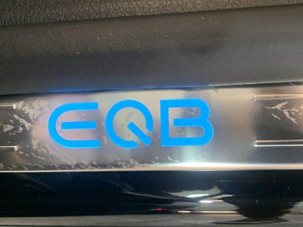 new 2024 Mercedes-Benz EQB 300 car, priced at $61,075