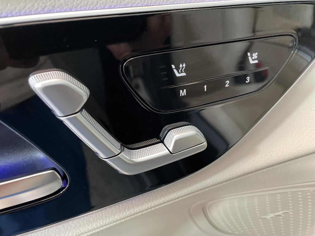 new 2025 Mercedes-Benz GLC 300 car, priced at $54,535