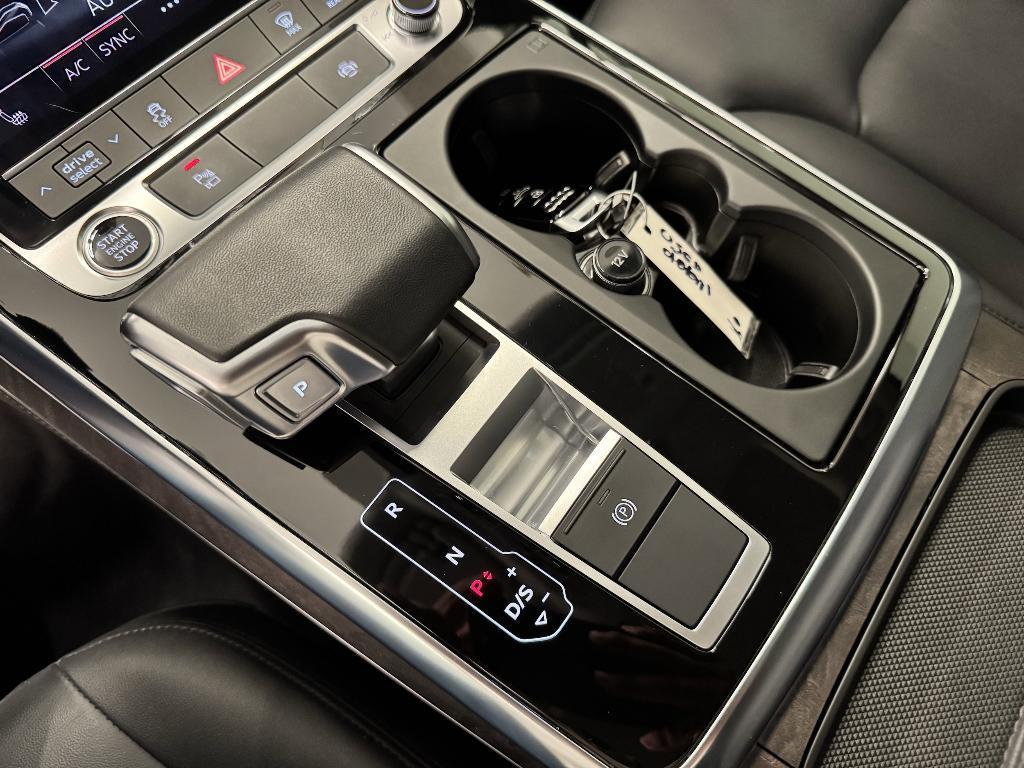 used 2023 Audi Q7 car, priced at $42,999