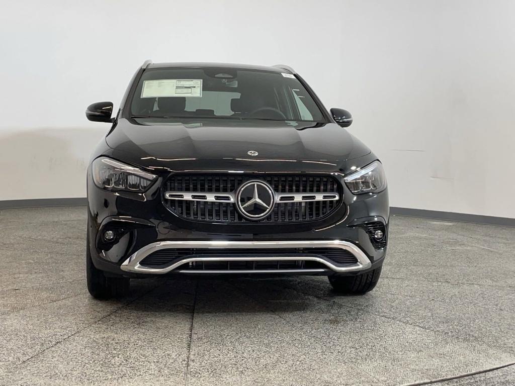 new 2025 Mercedes-Benz GLA 250 car, priced at $47,945