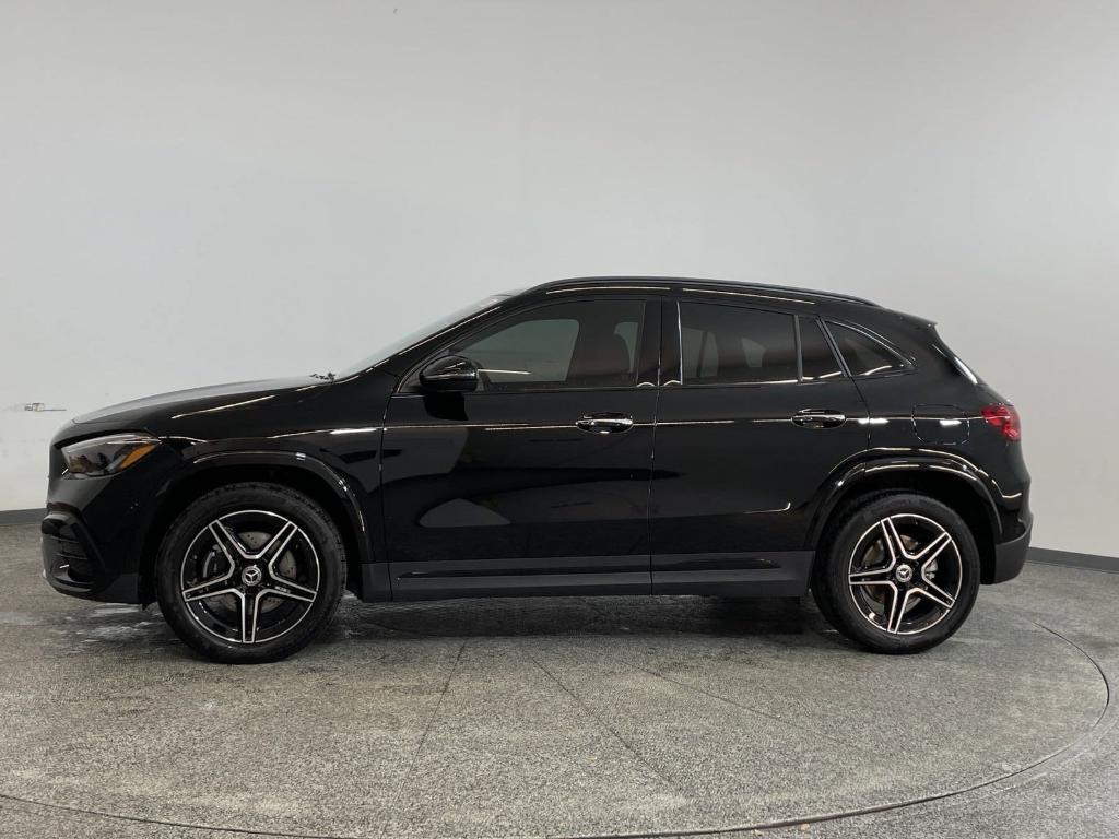 new 2025 Mercedes-Benz GLA 250 car, priced at $51,070