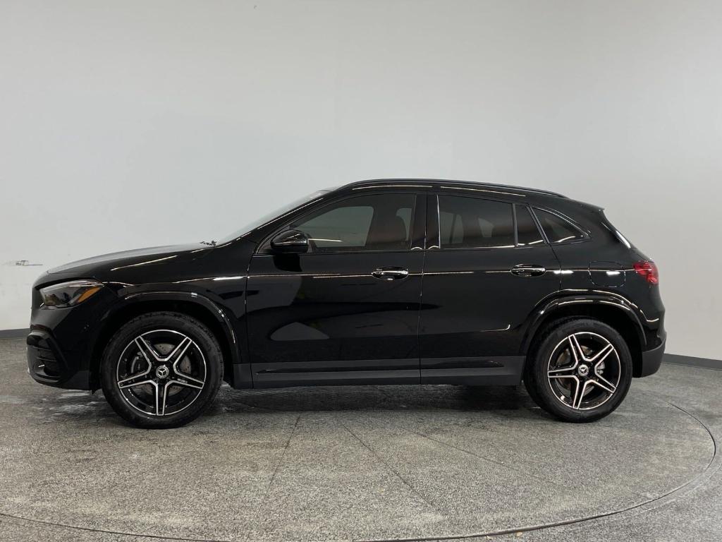 new 2025 Mercedes-Benz GLA 250 car, priced at $51,070