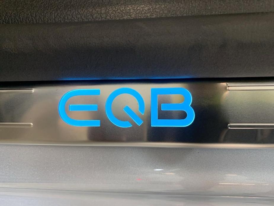 new 2024 Mercedes-Benz EQB 250 car, priced at $56,375