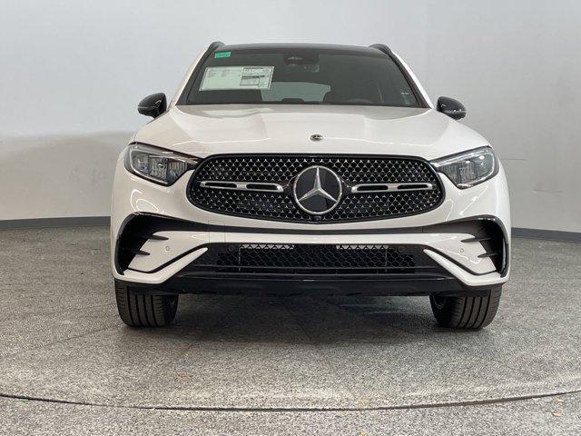 new 2025 Mercedes-Benz GLC 300 car, priced at $59,385