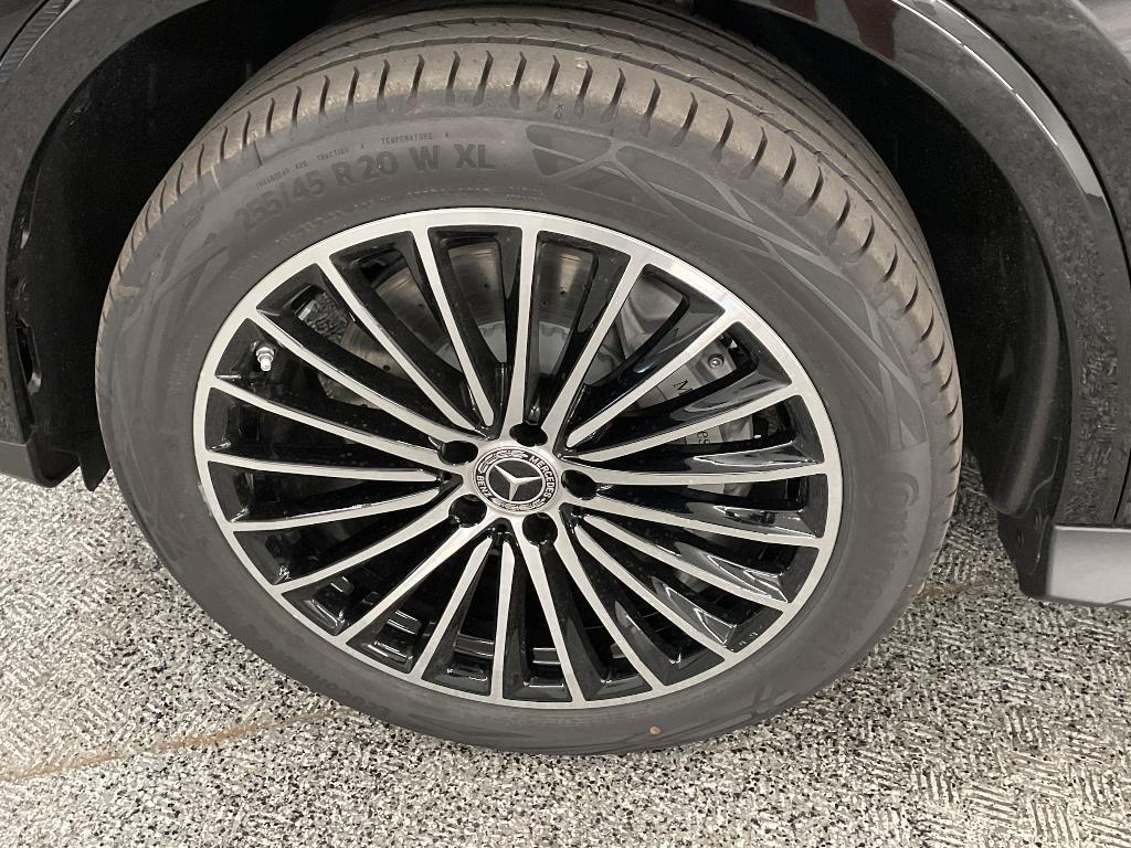 new 2026 Mercedes-Benz GLC 300 car, priced at $61,155