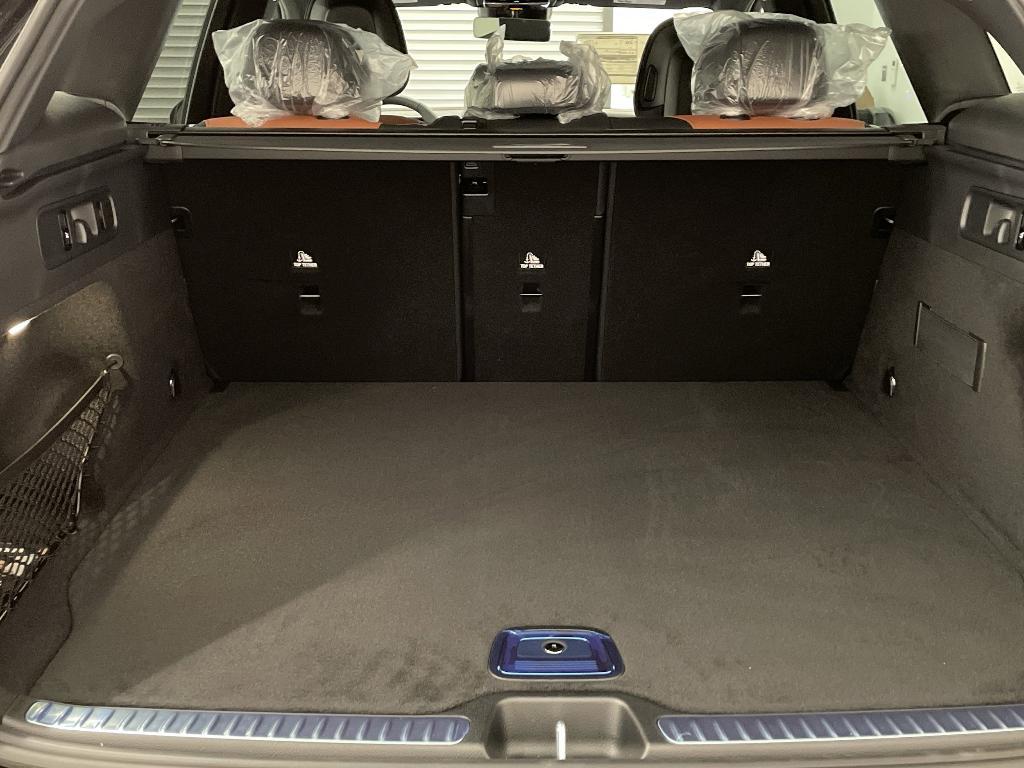 new 2026 Mercedes-Benz GLC 300 car, priced at $61,155