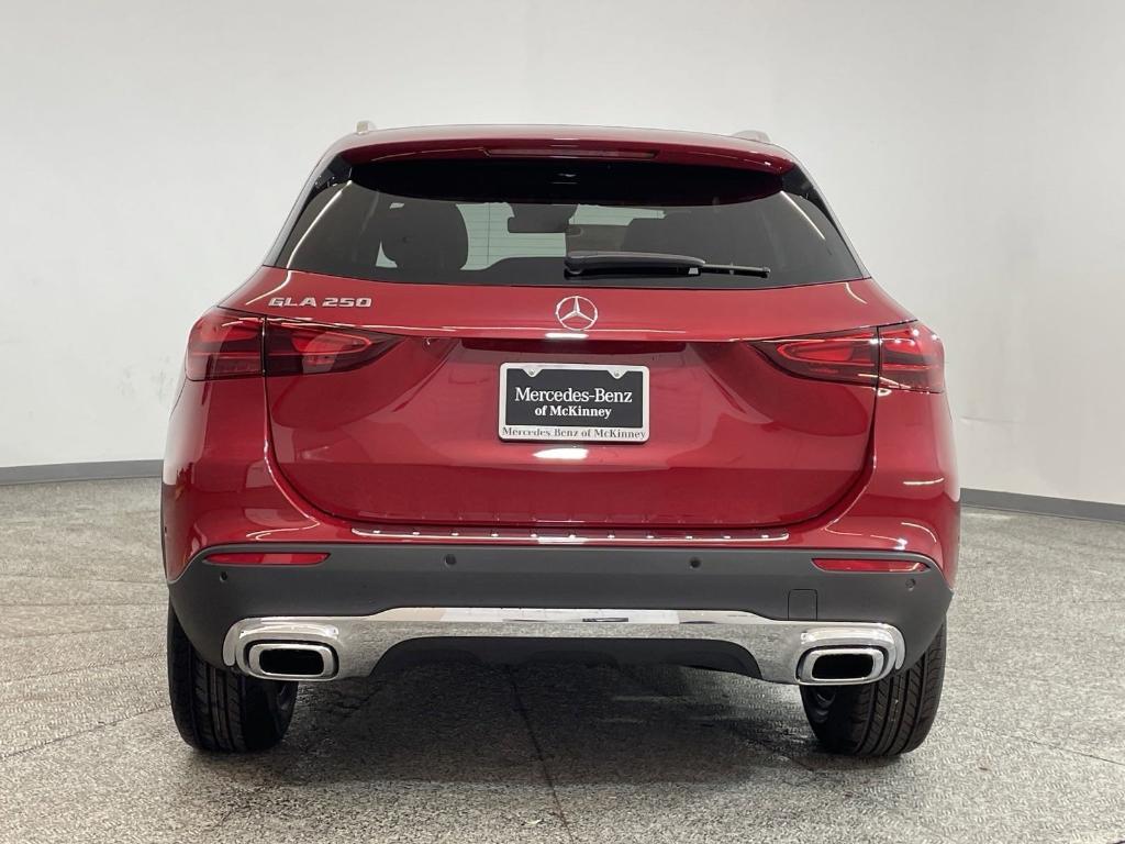 new 2025 Mercedes-Benz GLA 250 car, priced at $47,310