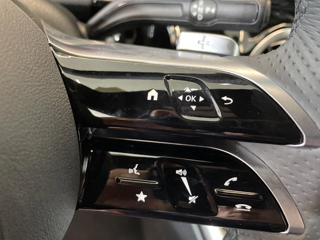 new 2025 Mercedes-Benz GLA 250 car, priced at $51,070
