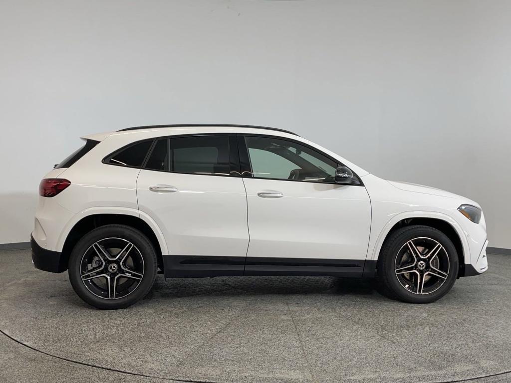 new 2025 Mercedes-Benz GLA 250 car, priced at $51,070