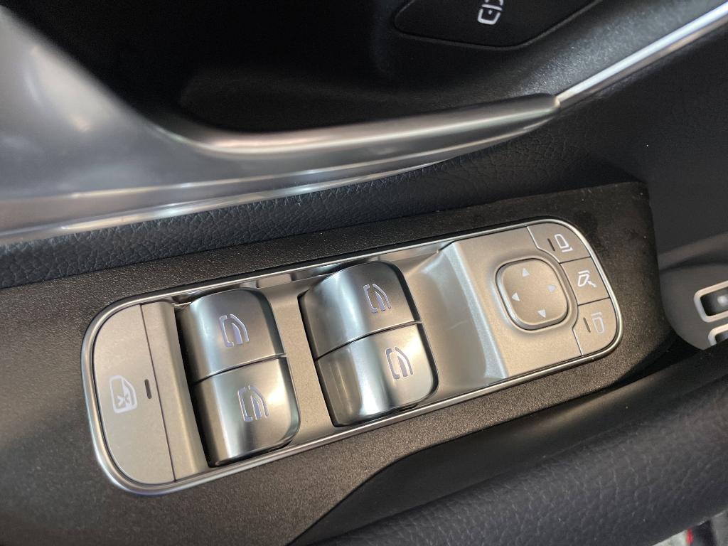 new 2025 Mercedes-Benz GLE 450e car, priced at $88,570