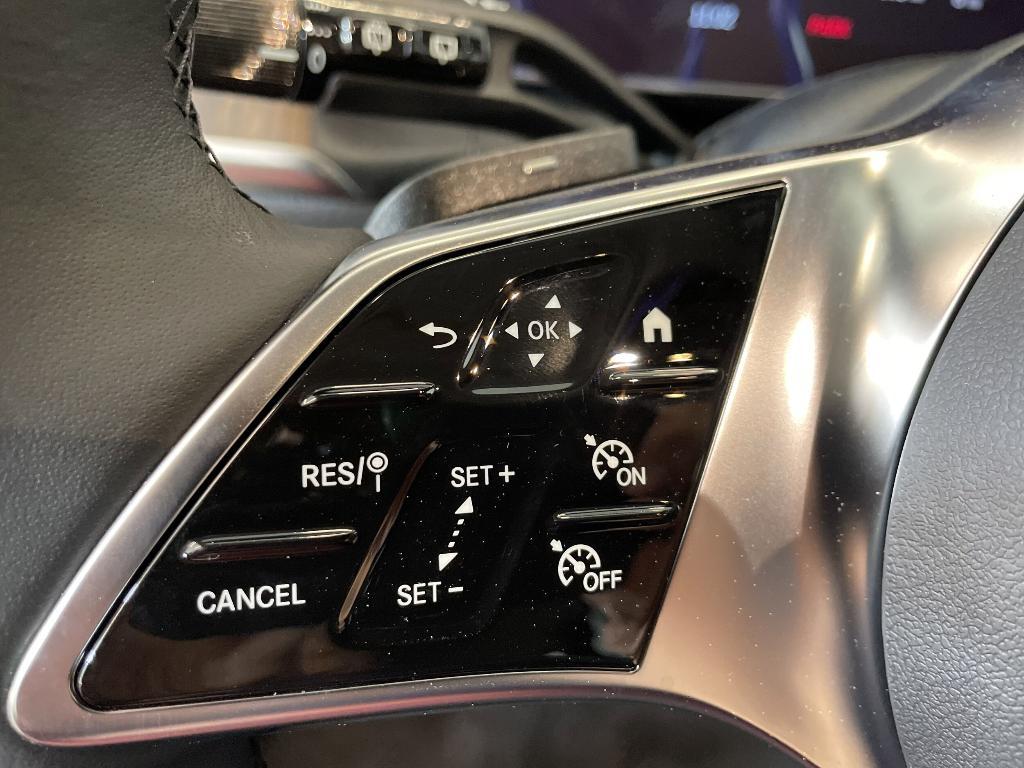 new 2025 Mercedes-Benz GLC 350e car, priced at $61,550