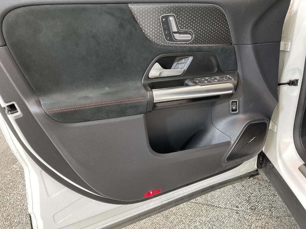 new 2025 Mercedes-Benz GLA 250 car, priced at $52,205