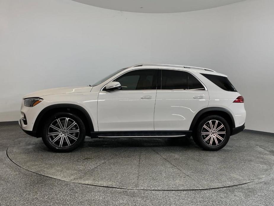 new 2025 Mercedes-Benz GLE 450 car, priced at $78,615