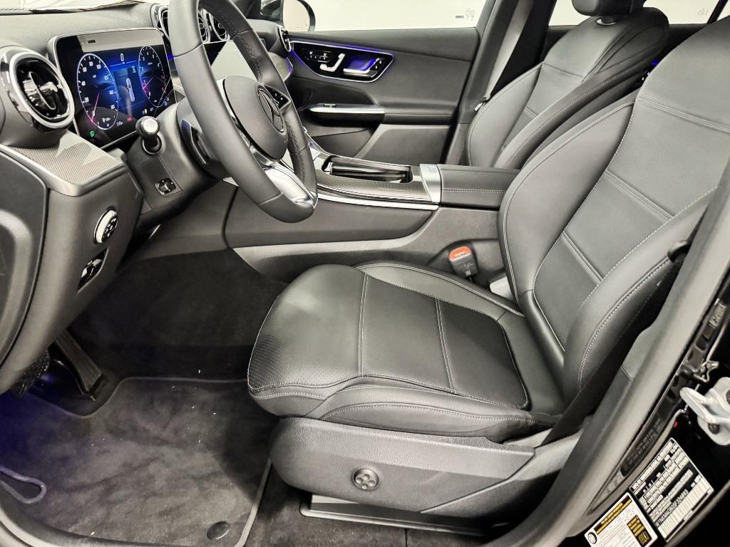 new 2025 Mercedes-Benz GLC 300 car, priced at $54,535
