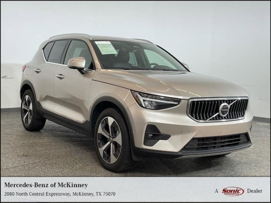 used 2023 Volvo XC40 car, priced at $35,498