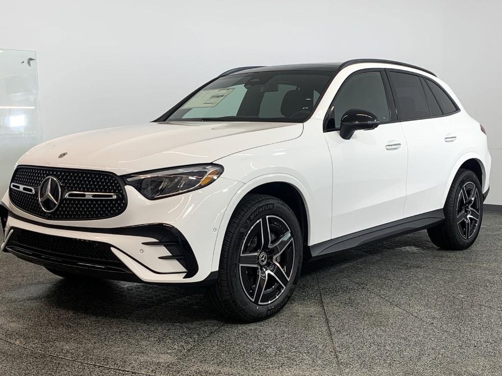 new 2025 Mercedes-Benz GLC 300 car, priced at $60,755