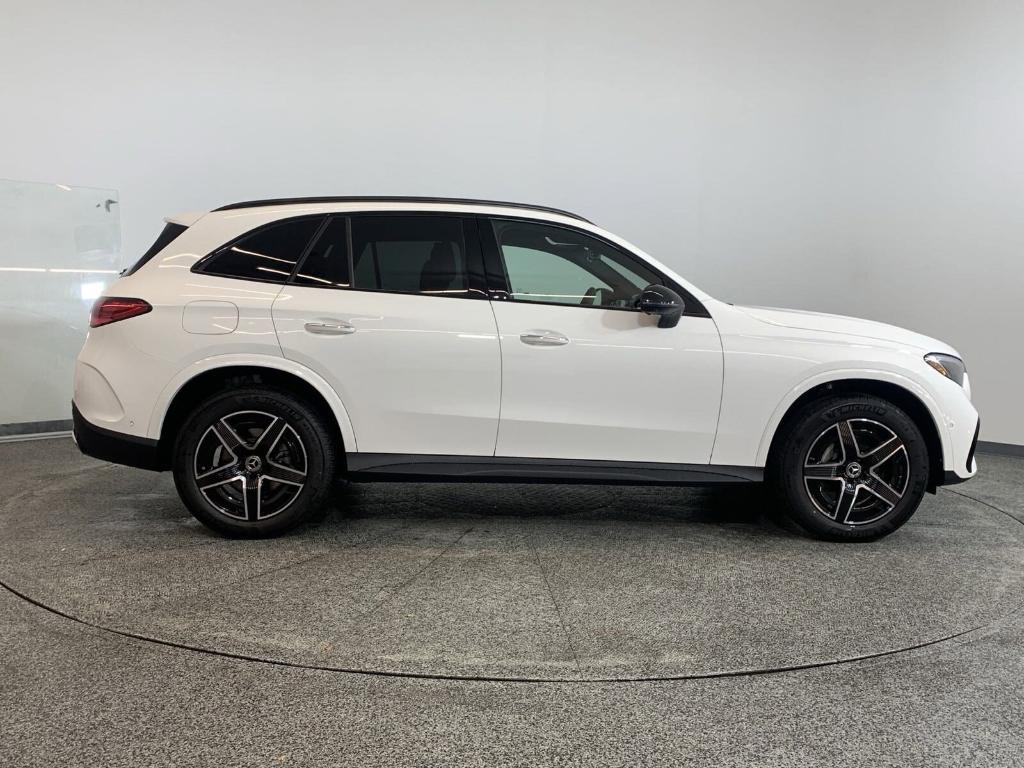 new 2025 Mercedes-Benz GLC 300 car, priced at $60,755