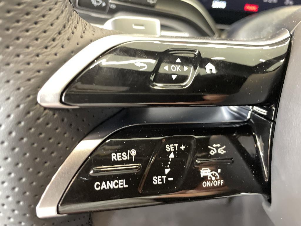 new 2025 Mercedes-Benz GLS 450 car, priced at $95,205