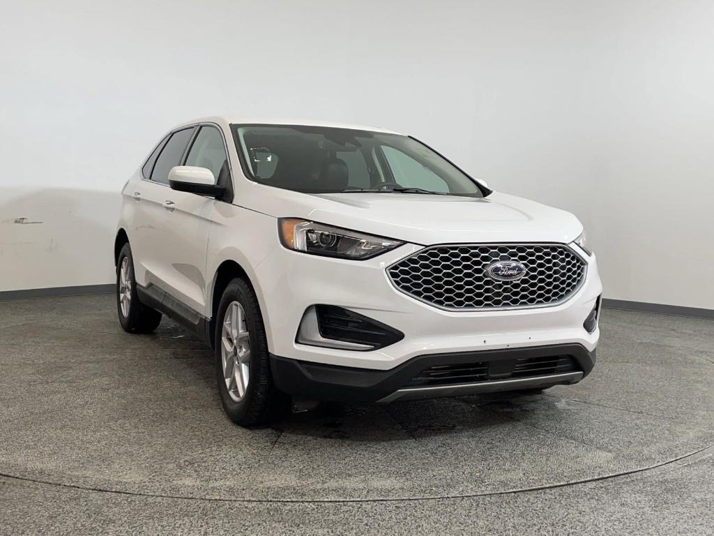 used 2024 Ford Edge car, priced at $27,998