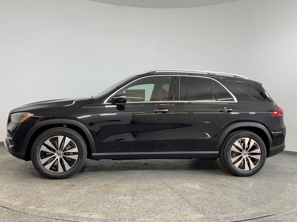 new 2025 Mercedes-Benz GLE 450 car, priced at $73,965