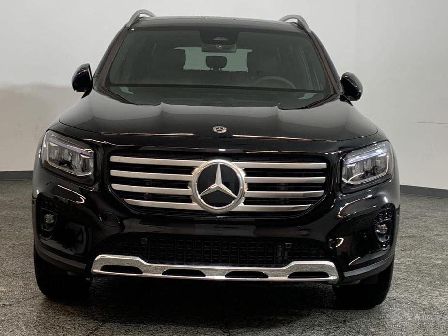 new 2024 Mercedes-Benz GLB 250 car, priced at $51,215