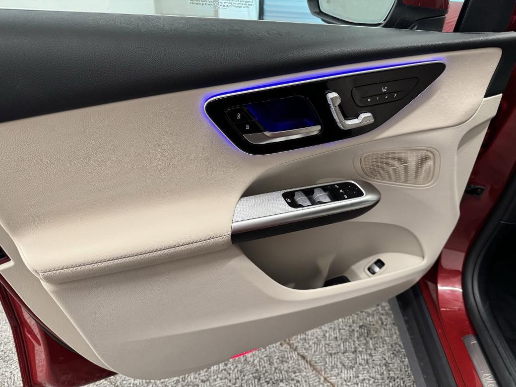 new 2025 Mercedes-Benz GLC 300 car, priced at $55,715