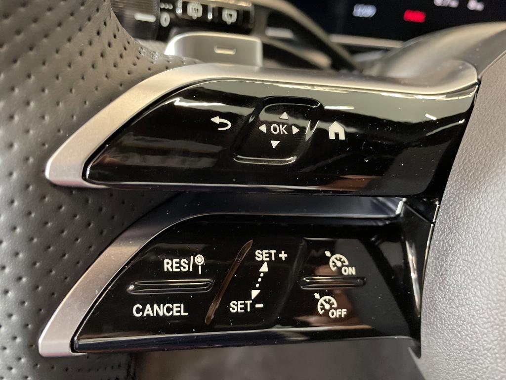 new 2025 Mercedes-Benz GLC 300 car, priced at $56,535