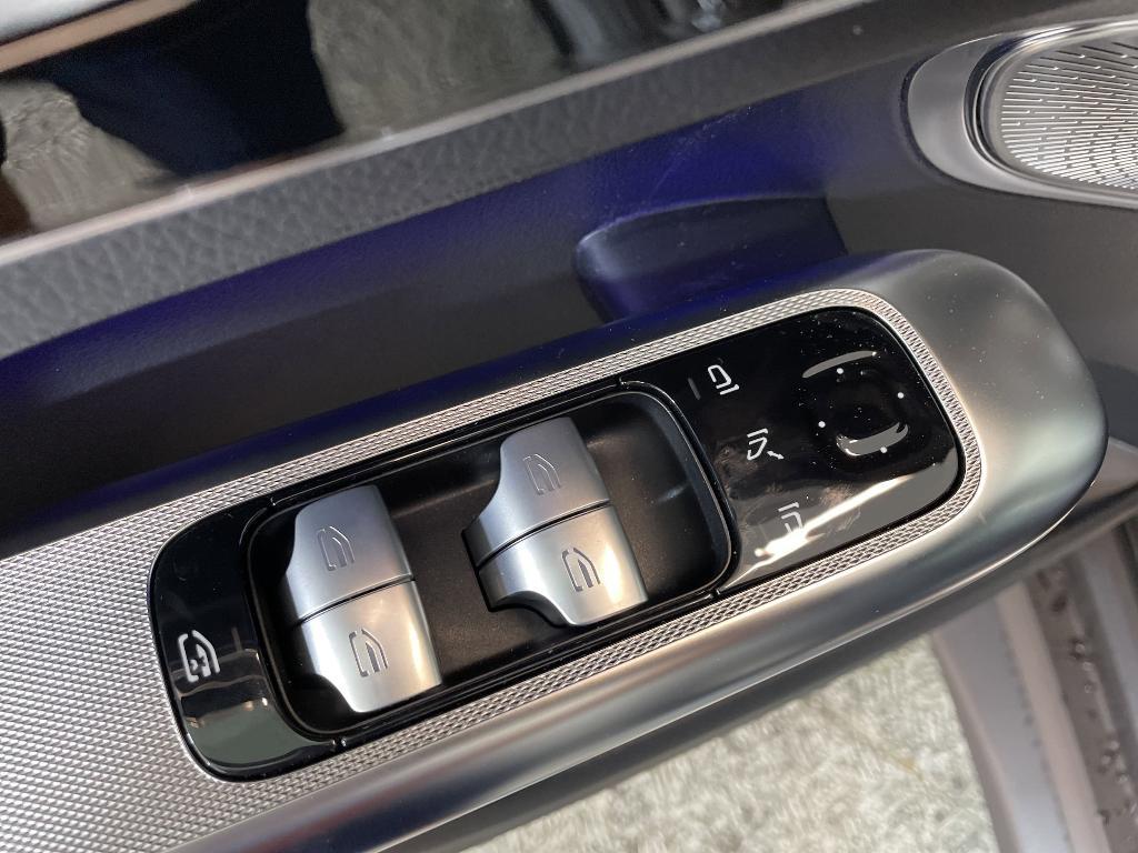 new 2025 Mercedes-Benz GLC 300 car, priced at $56,535
