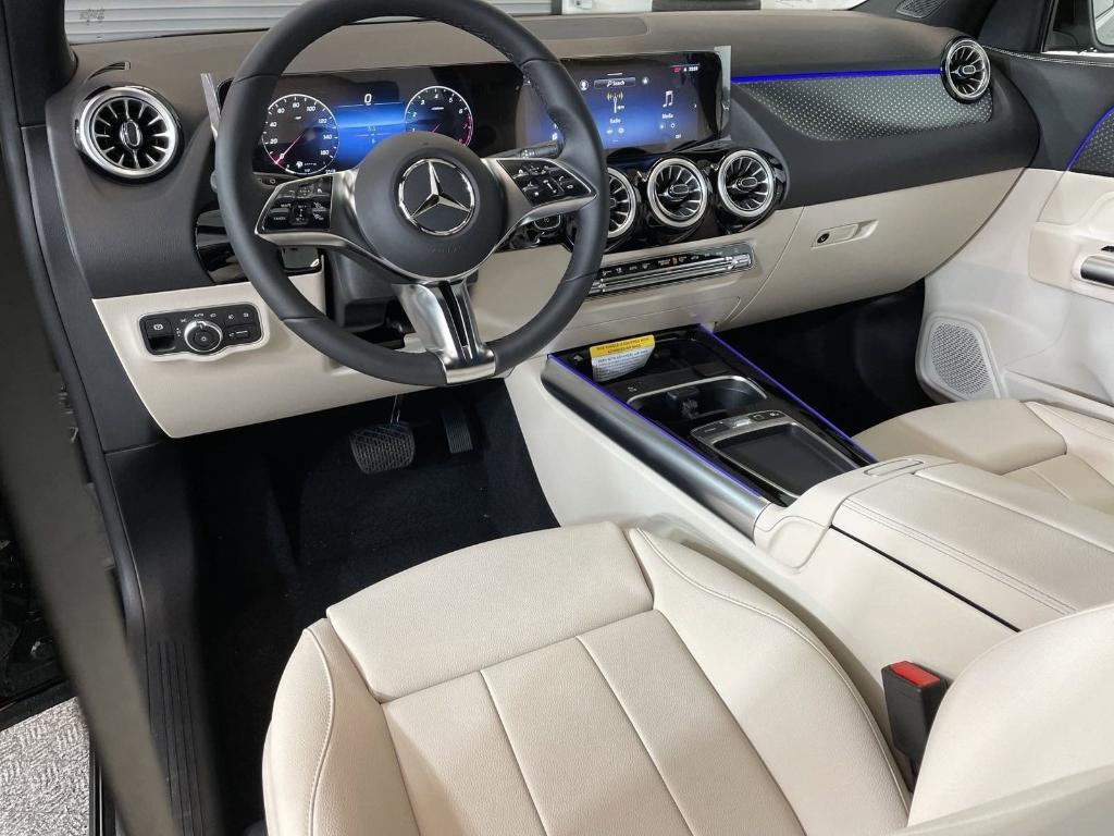 new 2025 Mercedes-Benz GLA 250 car, priced at $44,460