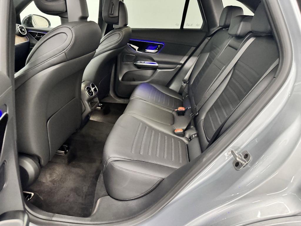 new 2025 Mercedes-Benz GLC 300 car, priced at $55,285