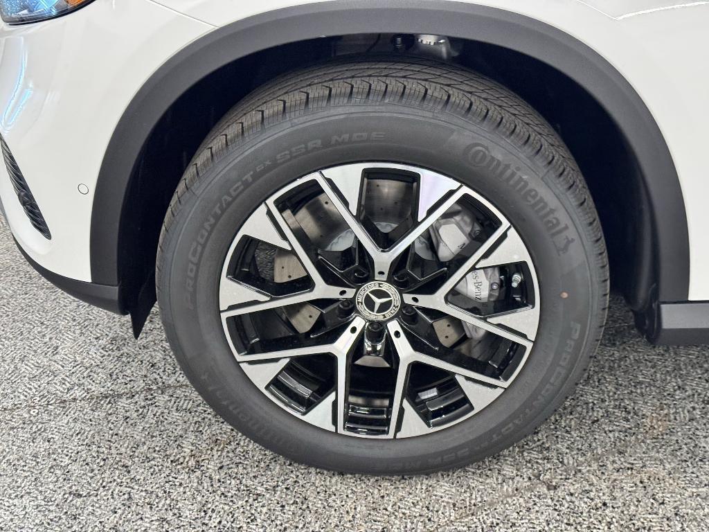 new 2025 Mercedes-Benz GLC 350e car, priced at $63,650