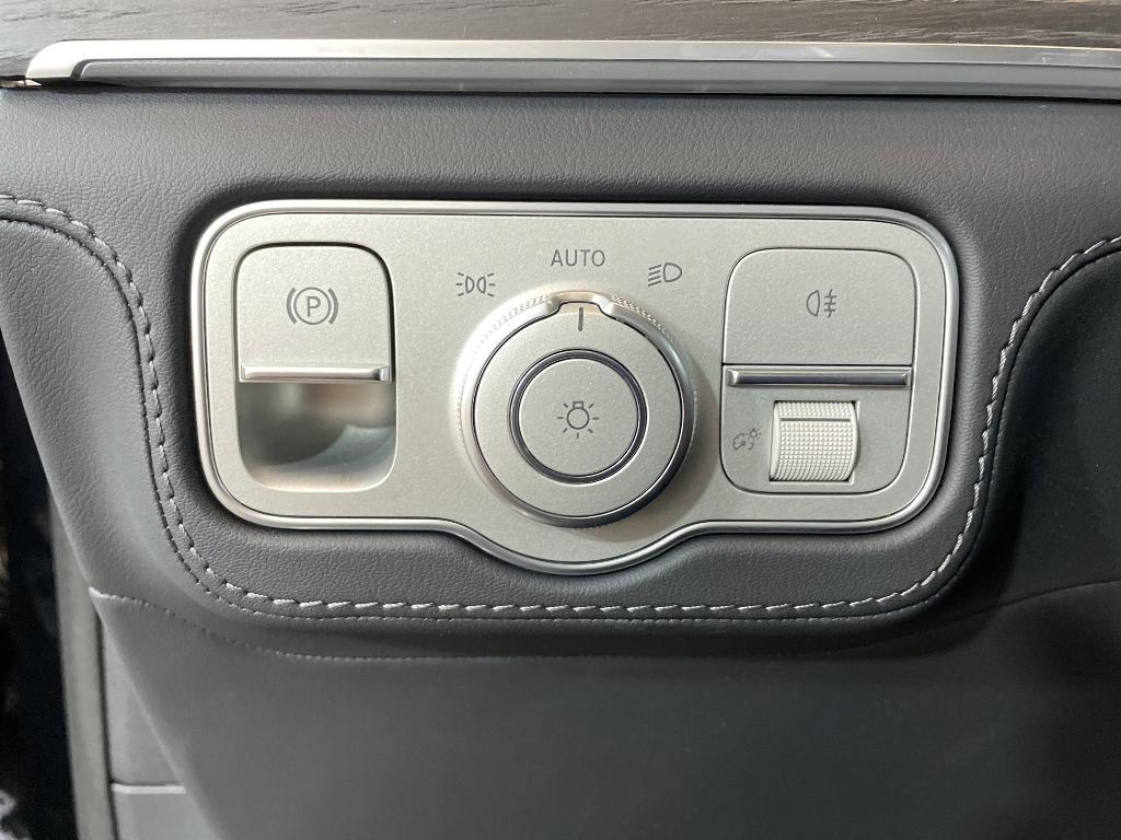 new 2025 Mercedes-Benz GLS 450 car, priced at $104,320