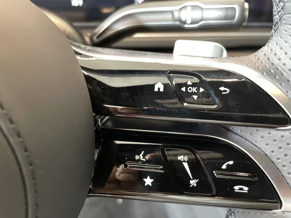 new 2025 Mercedes-Benz GLS 450 car, priced at $104,320