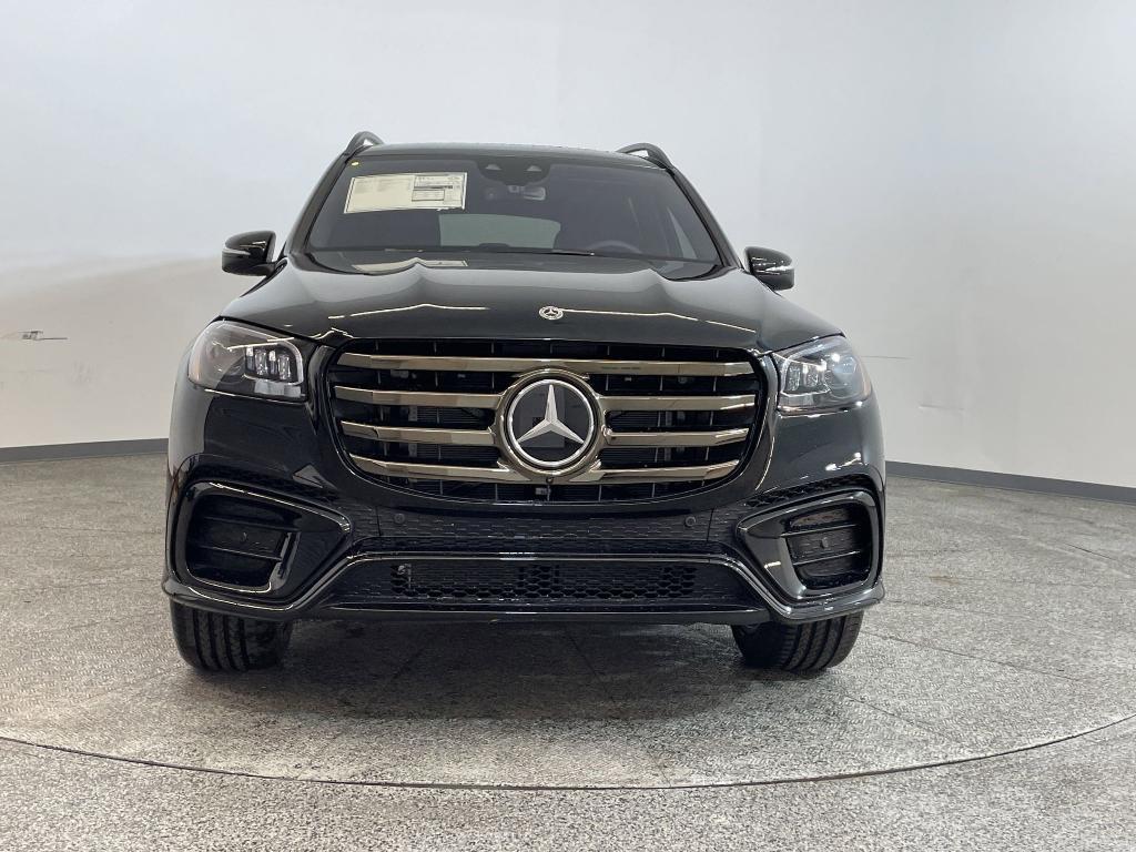 new 2025 Mercedes-Benz GLS 450 car, priced at $104,320