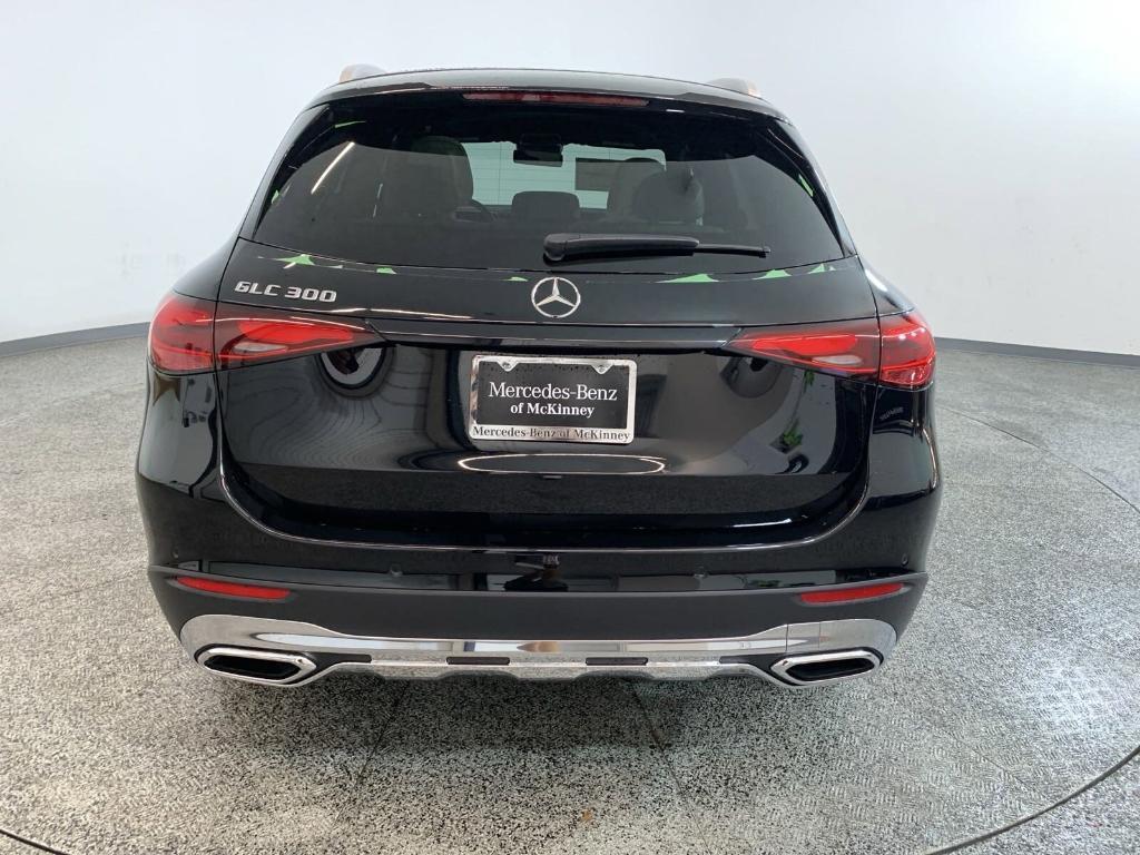 new 2024 Mercedes-Benz GLC 300 car, priced at $51,145