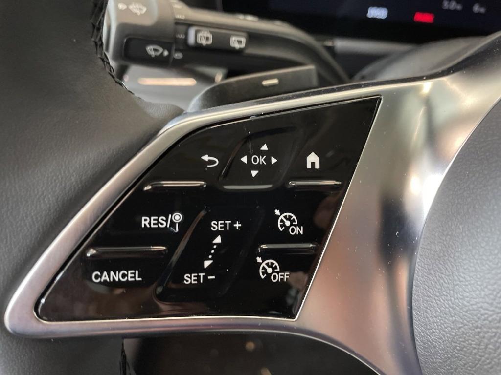 new 2025 Mercedes-Benz GLA 250 car, priced at $44,345