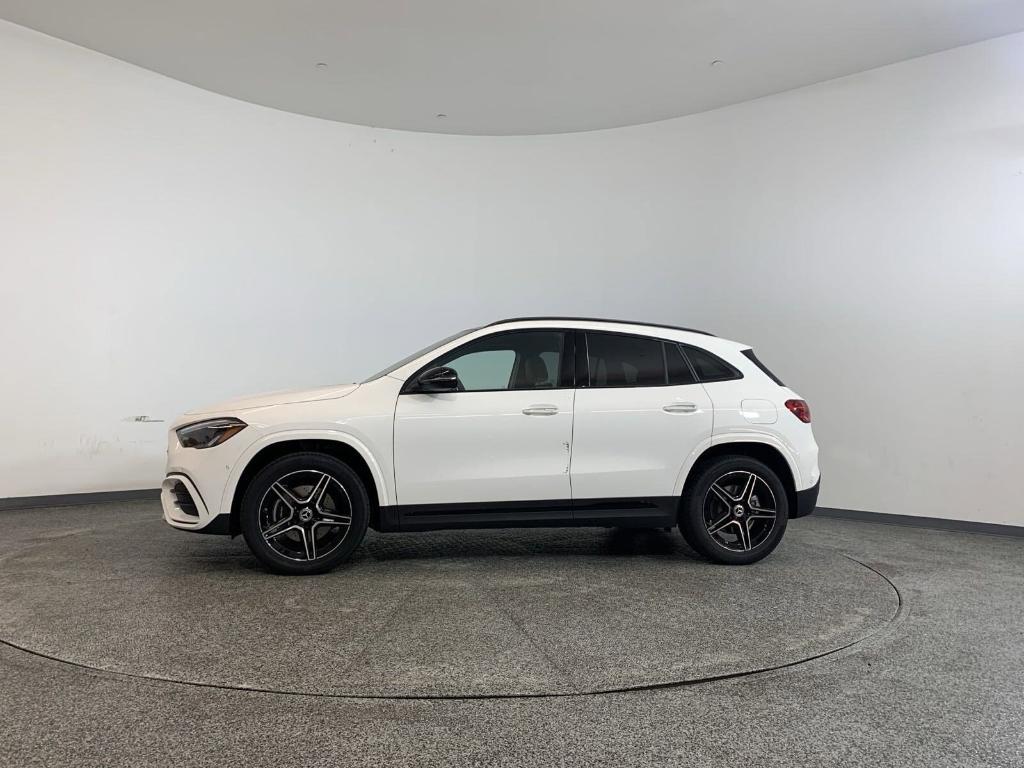 new 2025 Mercedes-Benz GLA 250 car, priced at $52,055