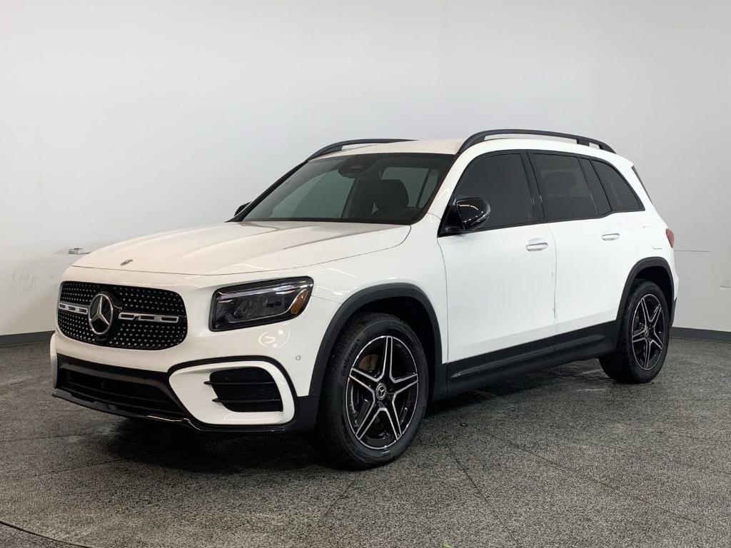 new 2025 Mercedes-Benz GLB 250 car, priced at $50,410