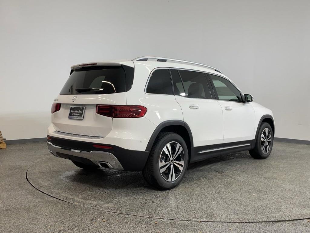 new 2025 Mercedes-Benz GLB 250 car, priced at $47,145