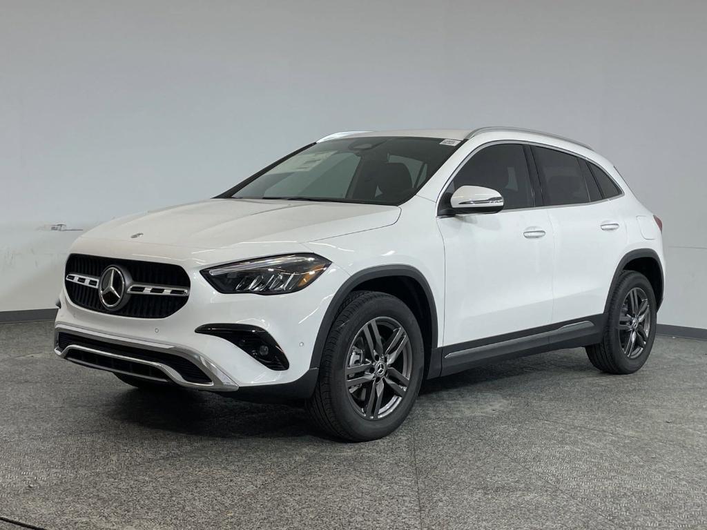 new 2025 Mercedes-Benz GLA 250 car, priced at $44,610