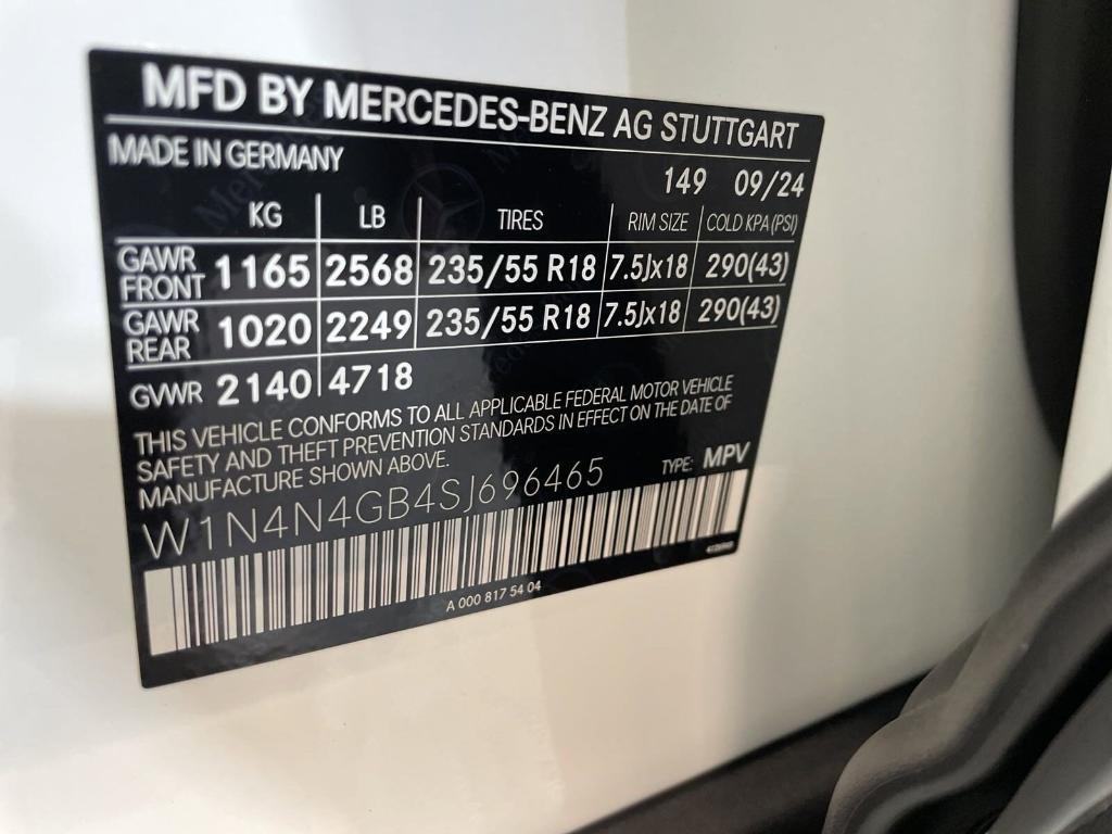 new 2025 Mercedes-Benz GLA 250 car, priced at $44,610