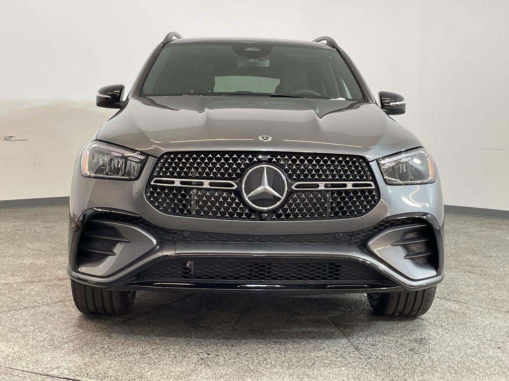 new 2025 Mercedes-Benz GLE 450 car, priced at $84,005
