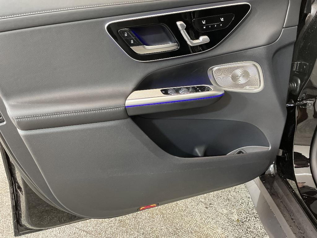 new 2025 Mercedes-Benz GLC 300 car, priced at $65,190