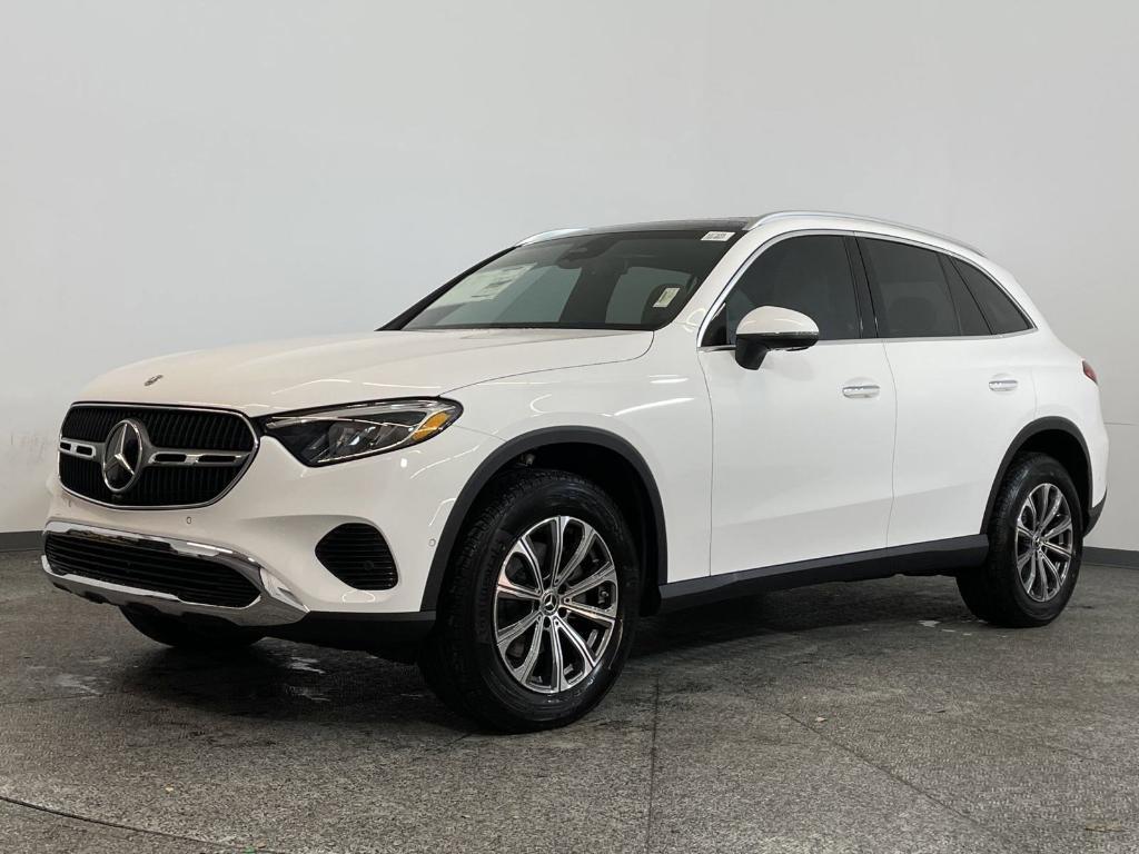 new 2025 Mercedes-Benz GLC 300 car, priced at $51,935