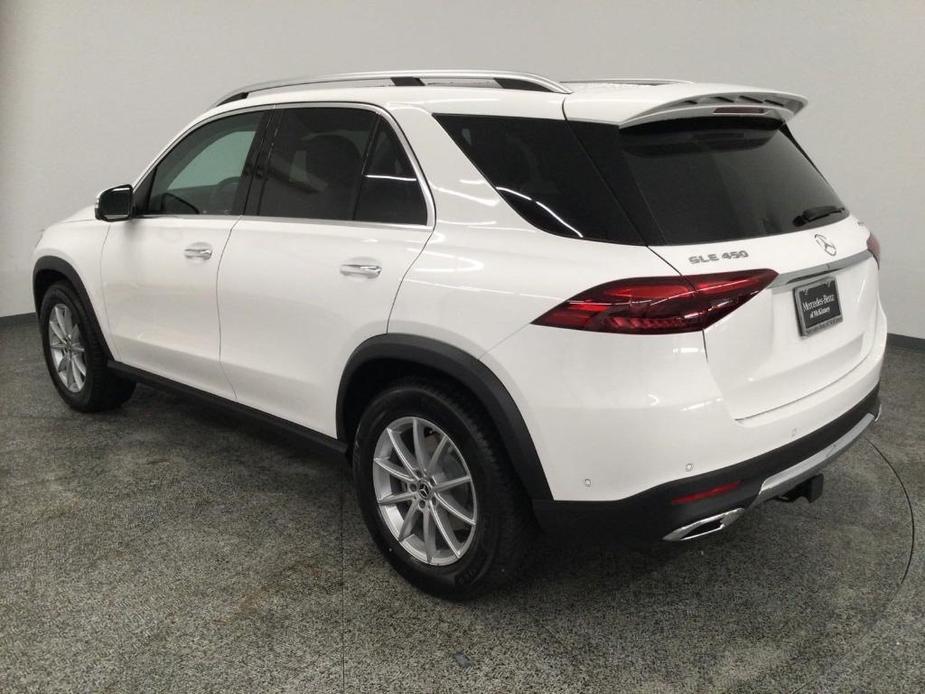 new 2024 Mercedes-Benz GLE 450 car, priced at $77,005