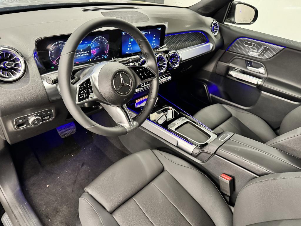 new 2025 Mercedes-Benz GLB 250 car, priced at $47,145