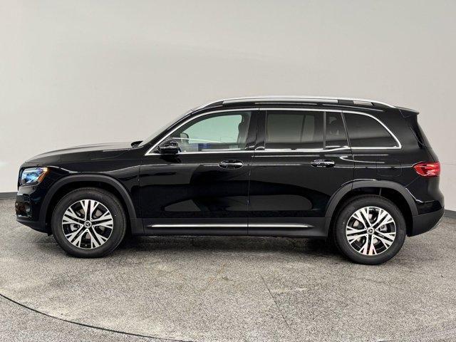 new 2025 Mercedes-Benz GLB 250 car, priced at $47,145