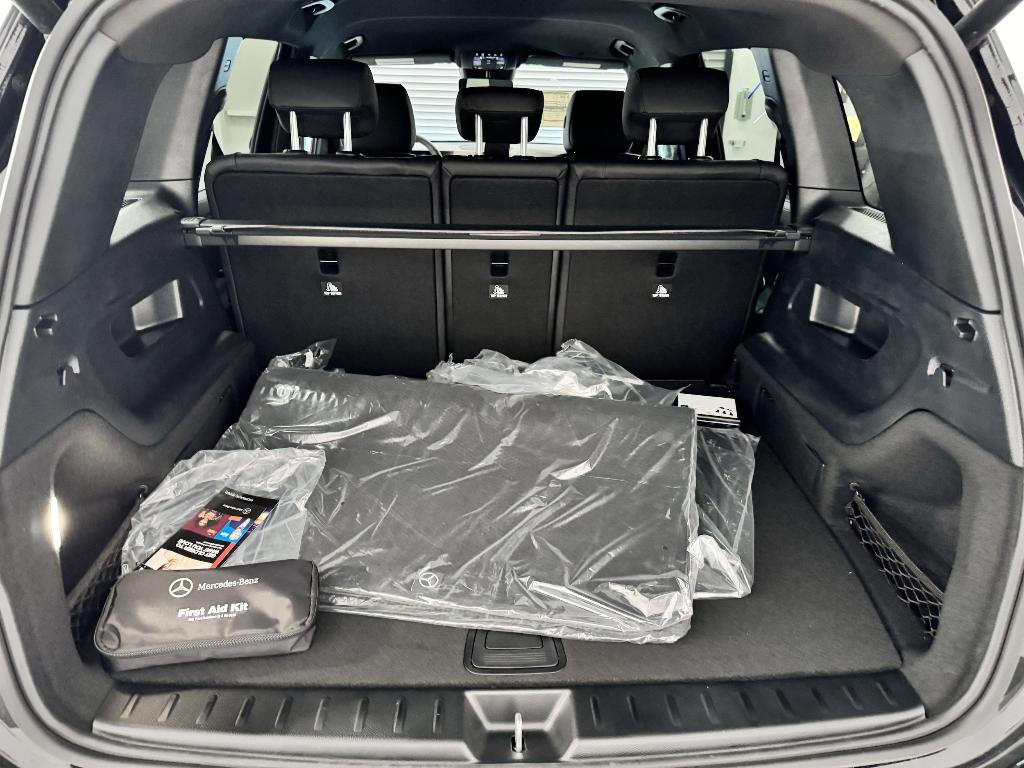 new 2025 Mercedes-Benz GLB 250 car, priced at $47,145