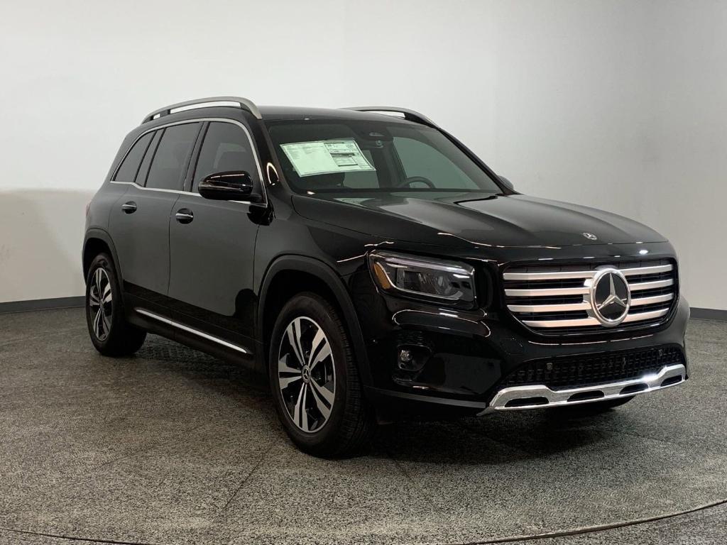 new 2025 Mercedes-Benz GLB 250 car, priced at $47,595